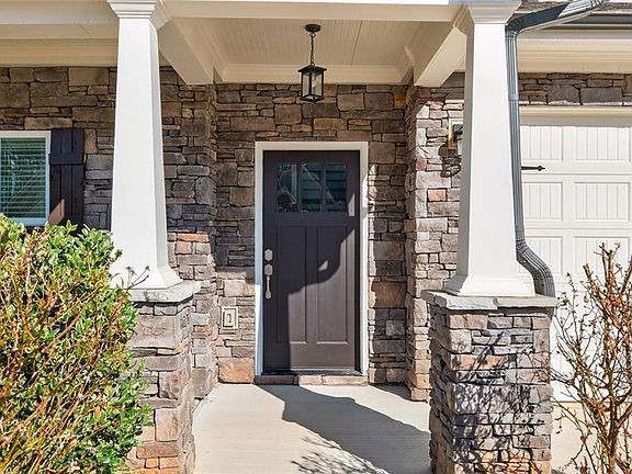 2nd image of 52 Morgan Ln