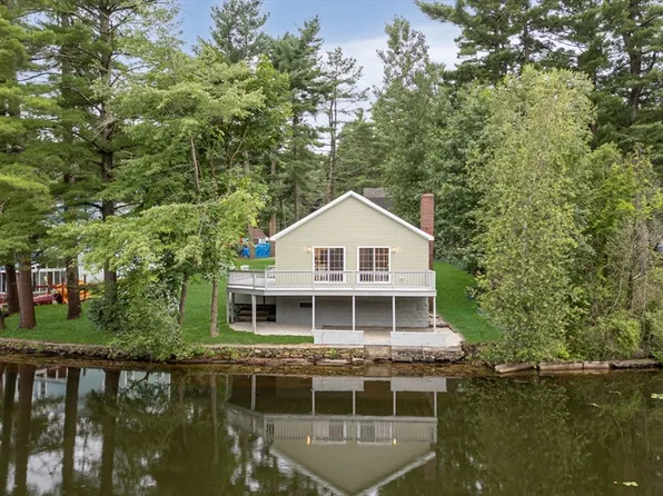 18 Lake Cir, Dunstable, MA 01827