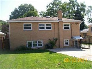2nd image of 1514 Raymond Ave