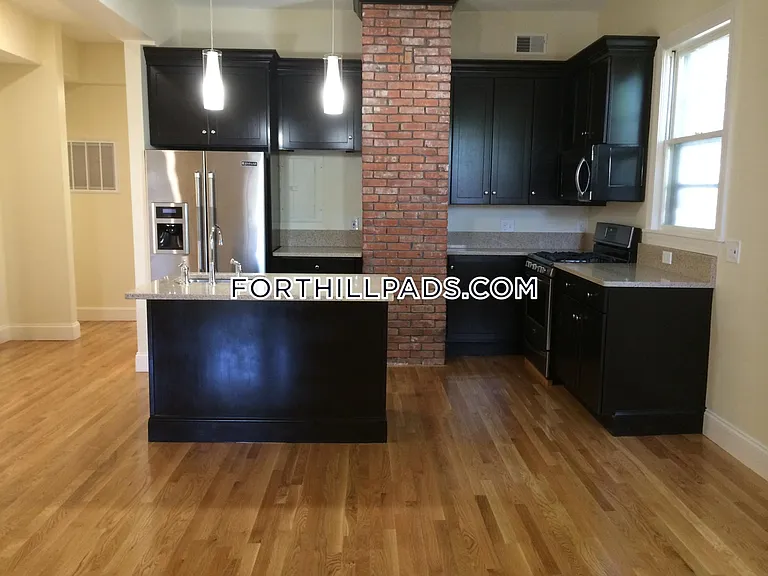 34 Juniper St #1 — Photo 19