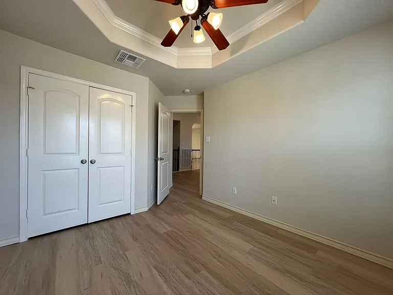 14813 Leeward Dr #404 — Photo 10