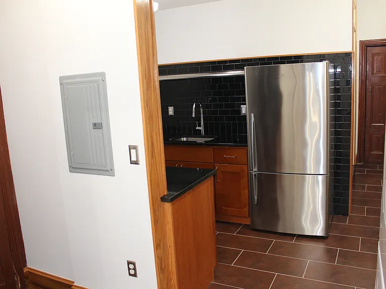 4222 Chestnut St #1F — Photo 9