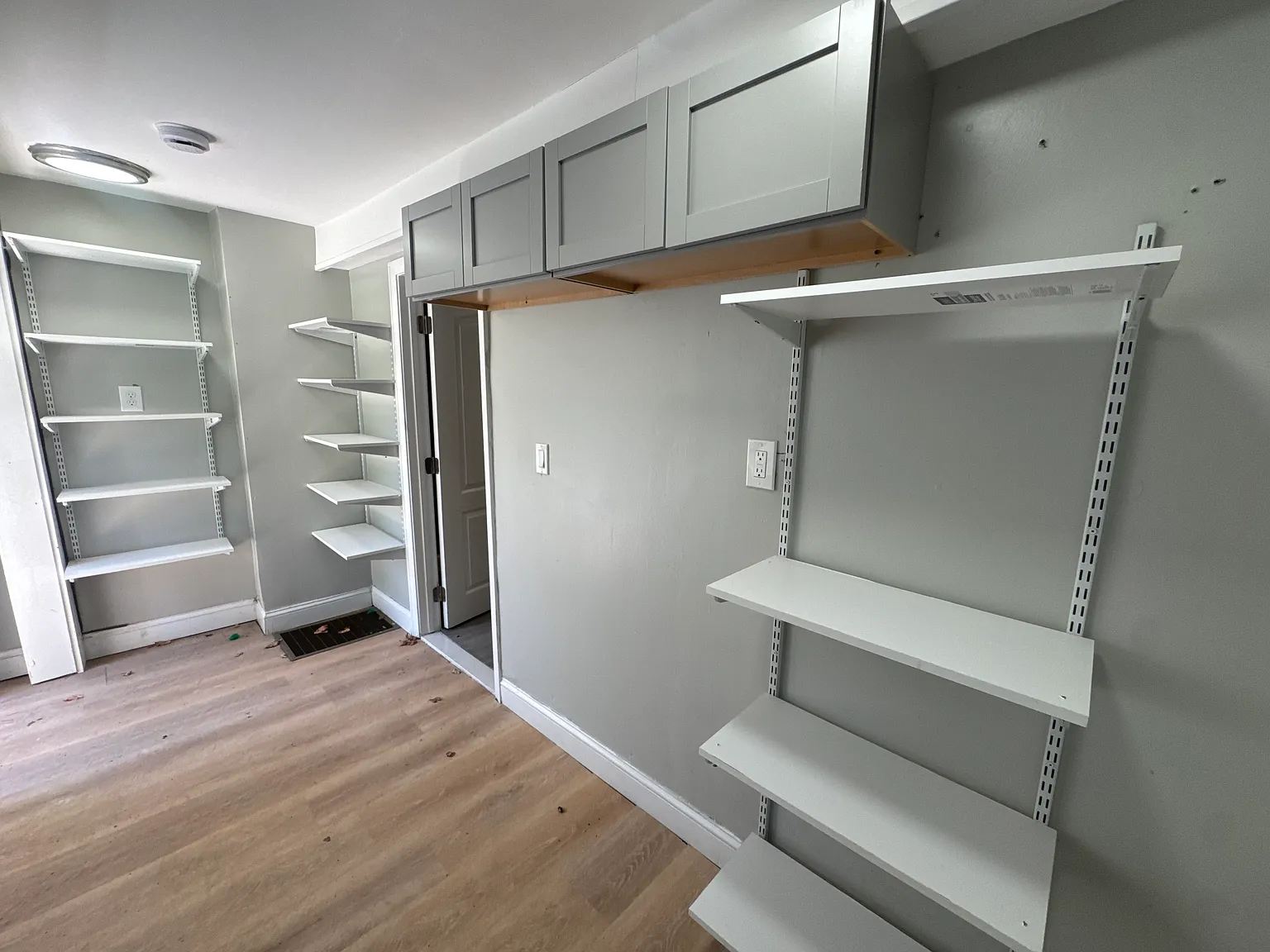 2 bed, 800 sqft, $1,950 — Photo 2