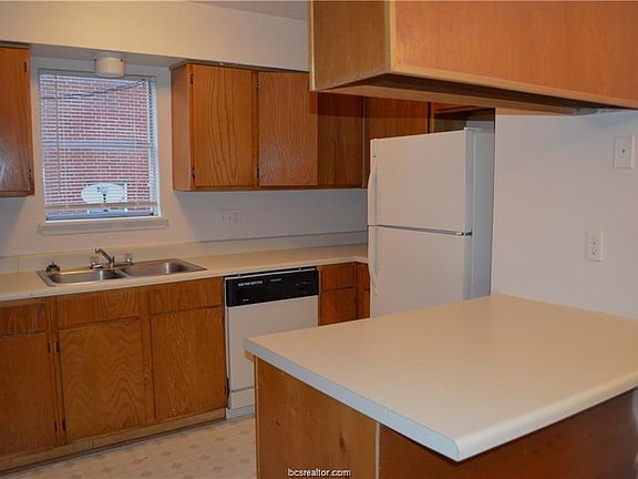 5th image of 402 Summer Ct #Ba