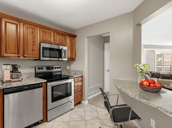 1015 Sibley Memorial Hwy APT 101