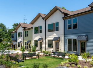 1070 Dill Ave SW #305, Atlanta, GA 30310