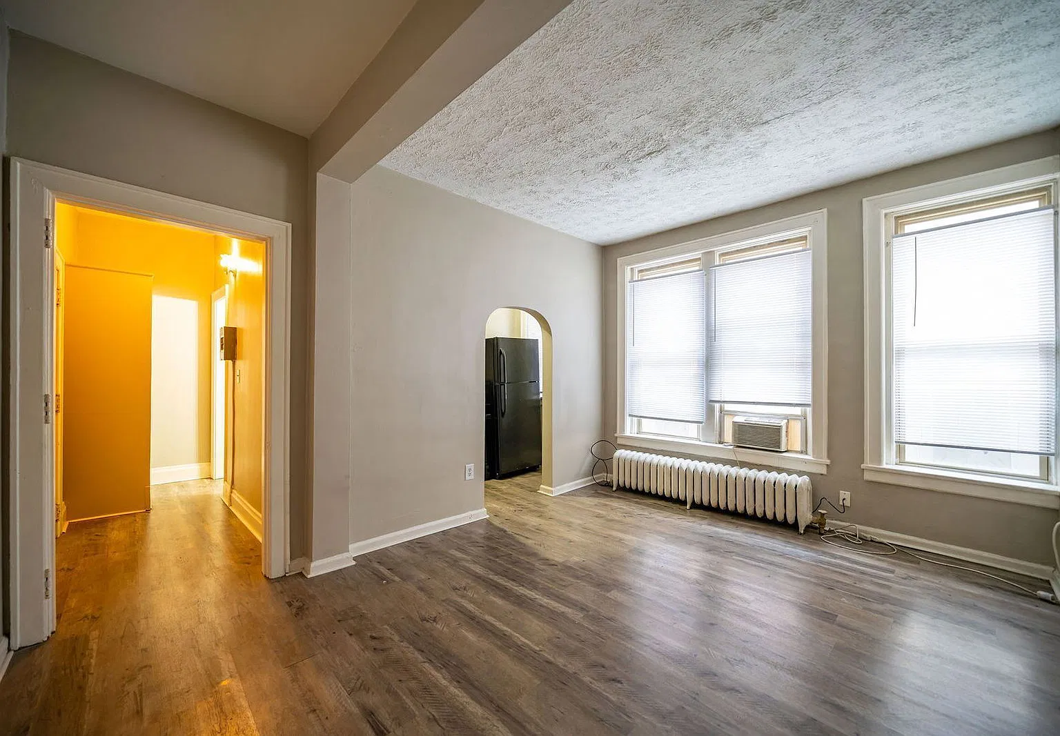 Studio, 1.0 bath, $795 — Photo 4
