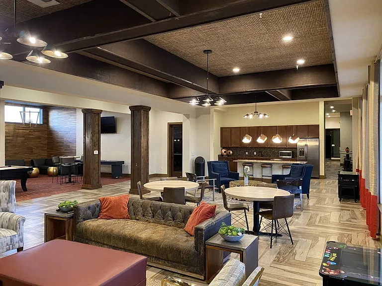 The Retreat Apartment Homes — Photo 16
