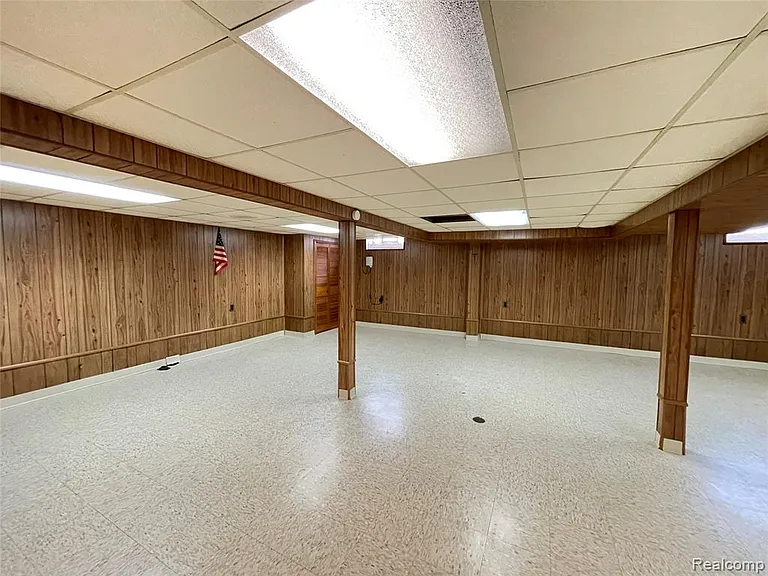 32827 Dover Ave — Photo 40