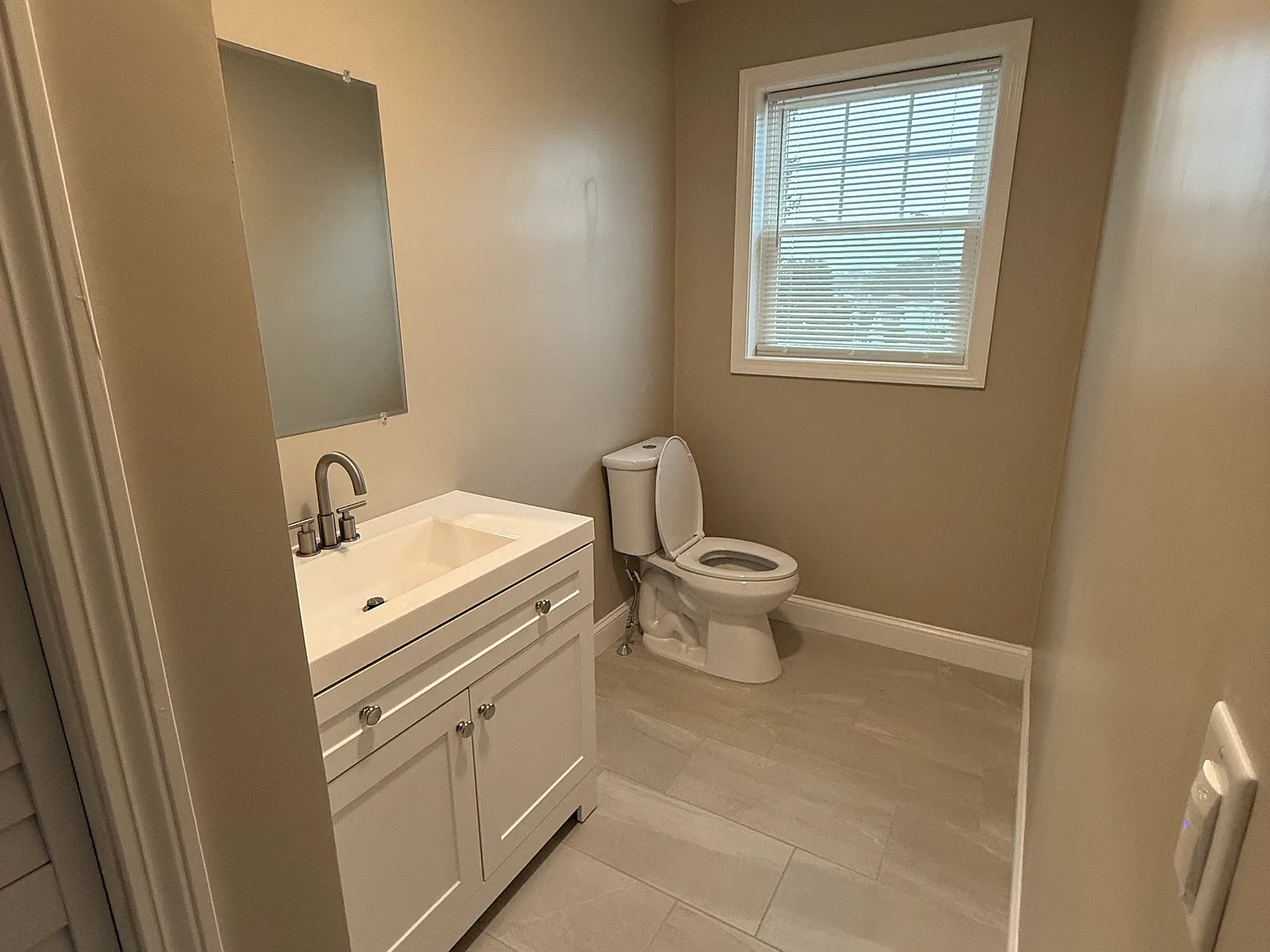 3 bed, 1.5 bath, 1400 sqft, $2,600 — Photo 4