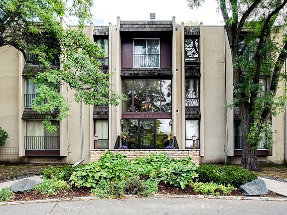 4th image of 240 Central Ave N #240-201