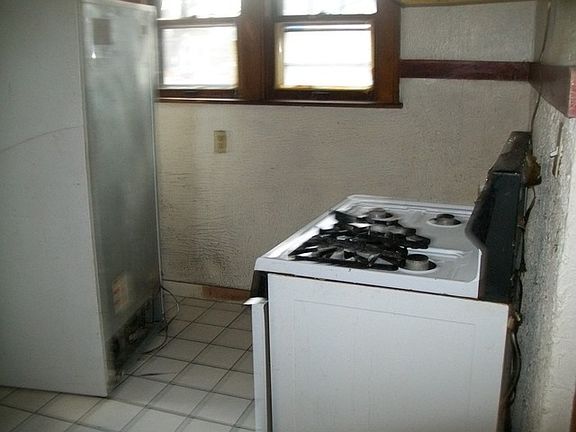 3rd image of 314 Wisconsin Ave