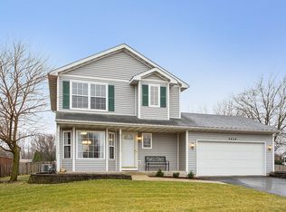 3824 Hollow Gln, Joliet, IL 60431