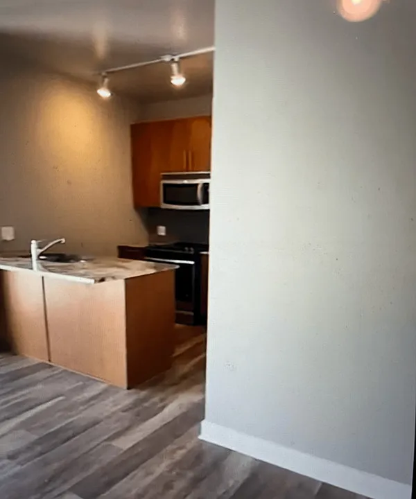 11 W Grand Ave