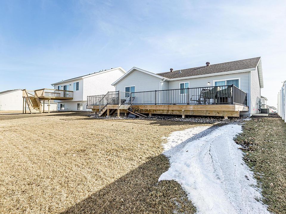 6642 Deer Creek Pkwy S, Fargo, ND 58104 Zillow