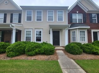 3256 Barons Court Rd, Charlotte, NC 28213