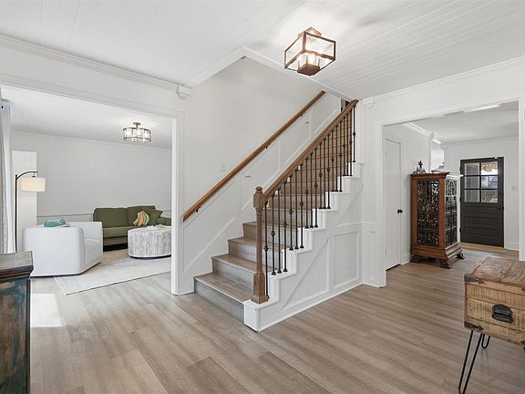 5th image of 6126 Hickorycrest Dr