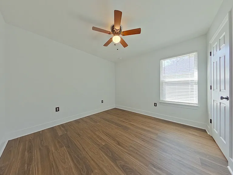 18-web-or-mls-12 Bedroom 3-2_03202026