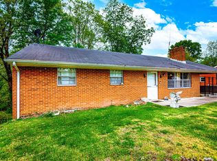 1214 Crestview Dr, Raceland, KY 41169