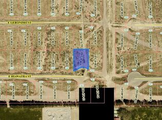 1600 E Hiawatha St, Pahrump, NV 89048