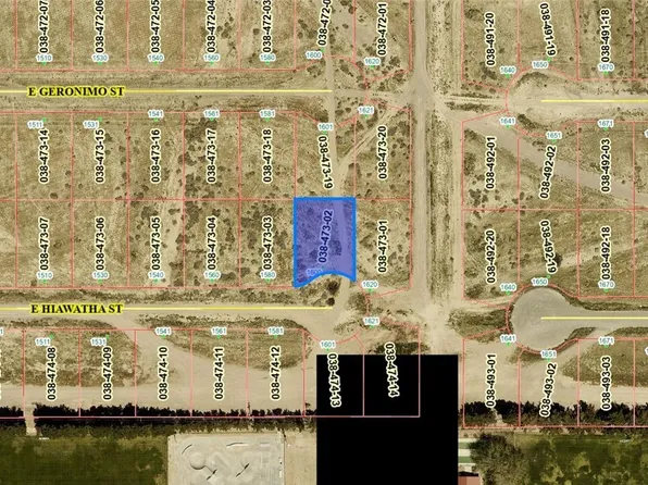 1600 E Hiawatha St, Pahrump, NV 89048