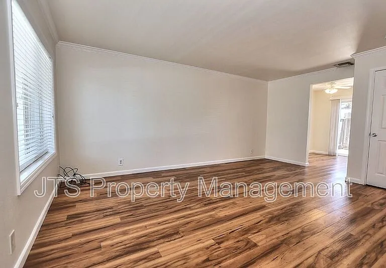 2515 Merrychase Dr #S — Photo 4