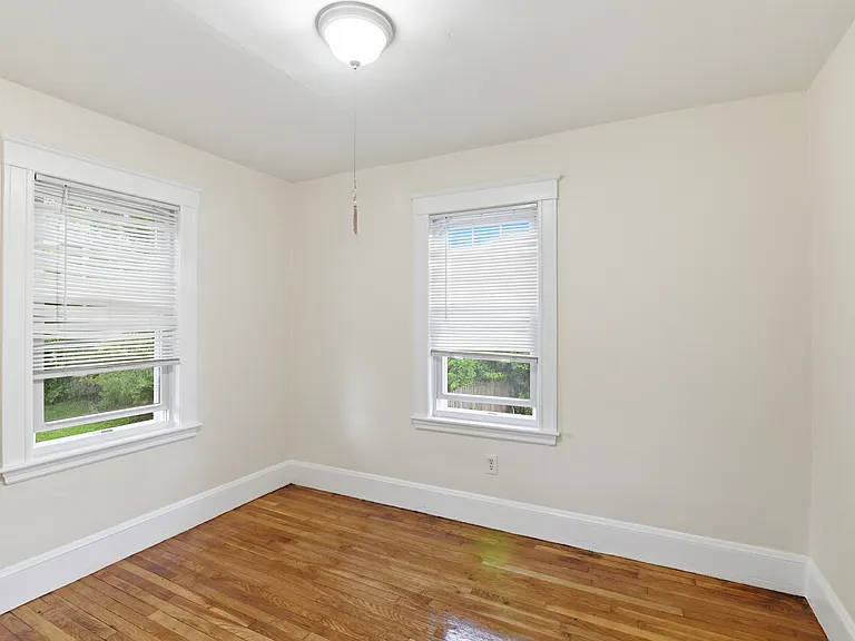 60 Raycroft St #R-1 — Photo 13