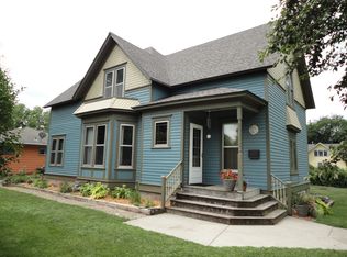 824 4th St, Brookings, SD 57006