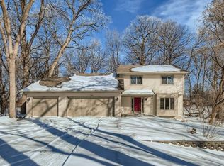 330 Saratoga Ln N, Plymouth, MN 55441