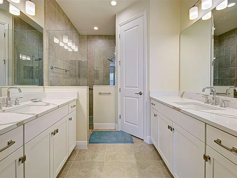 233 Palidoro Cir — Photo 42