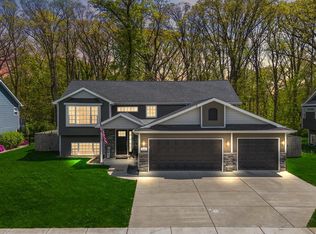 1643 11th Pl, Hobart, IN 46342