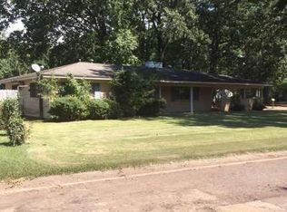 1228 Wooddell Dr, Jackson, MS 39212