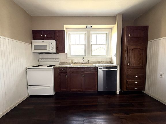 5th image of 4007 Andrews Ave Unit 1