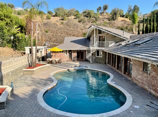 10371 Greenbrier Rd, Santa Ana, CA 92705