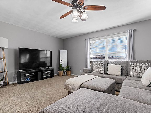 2nd image of 611 Lanae Way