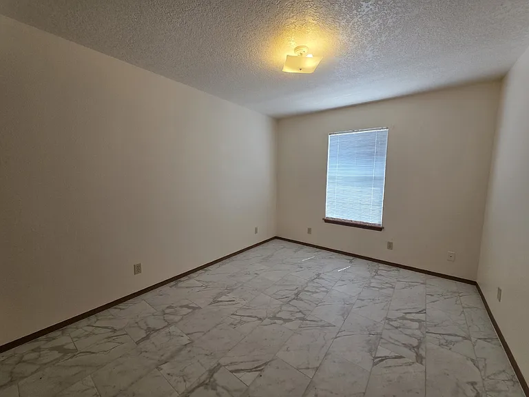 2723 Kasey Ave #B — Photo 6