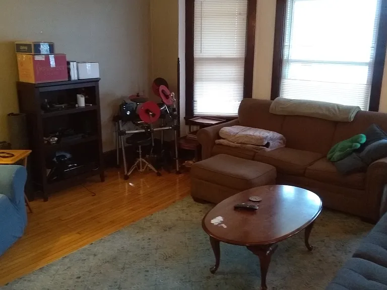 1031 E Idaho St — Photo 9