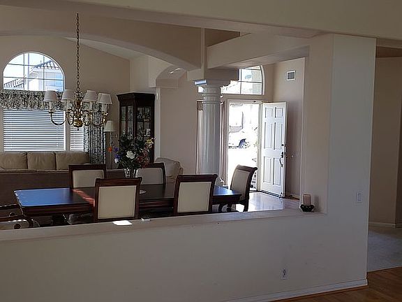 4th image of 56 Stanislaus Ave