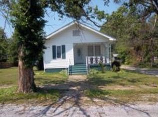 408 W Walnut St, Carrier Mills, IL 62917