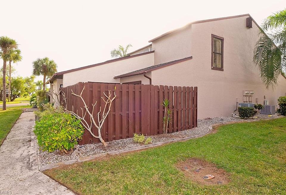 1st image of 8979 Somerset Blvd