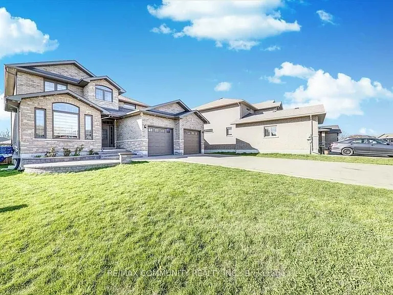 23 Blossom Ct — Photo 1