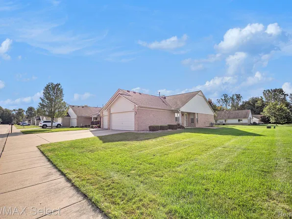 25270 Julianna Dr, Chesterfield, MI 48051