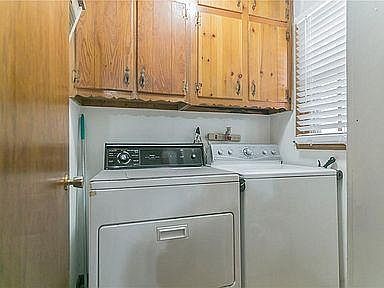 5th image of 385 Arnold Ave
