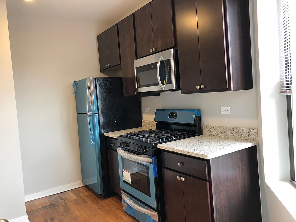 1st image of 4821 N Christiana Ave #D212913ec