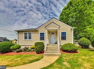 304 Park Rd, Rockville, MD 20850