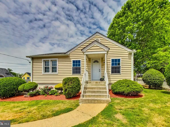 304 Park Rd, Rockville, MD 20850