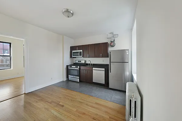 Rented by Cooper & Cooper Real Estate | media 9