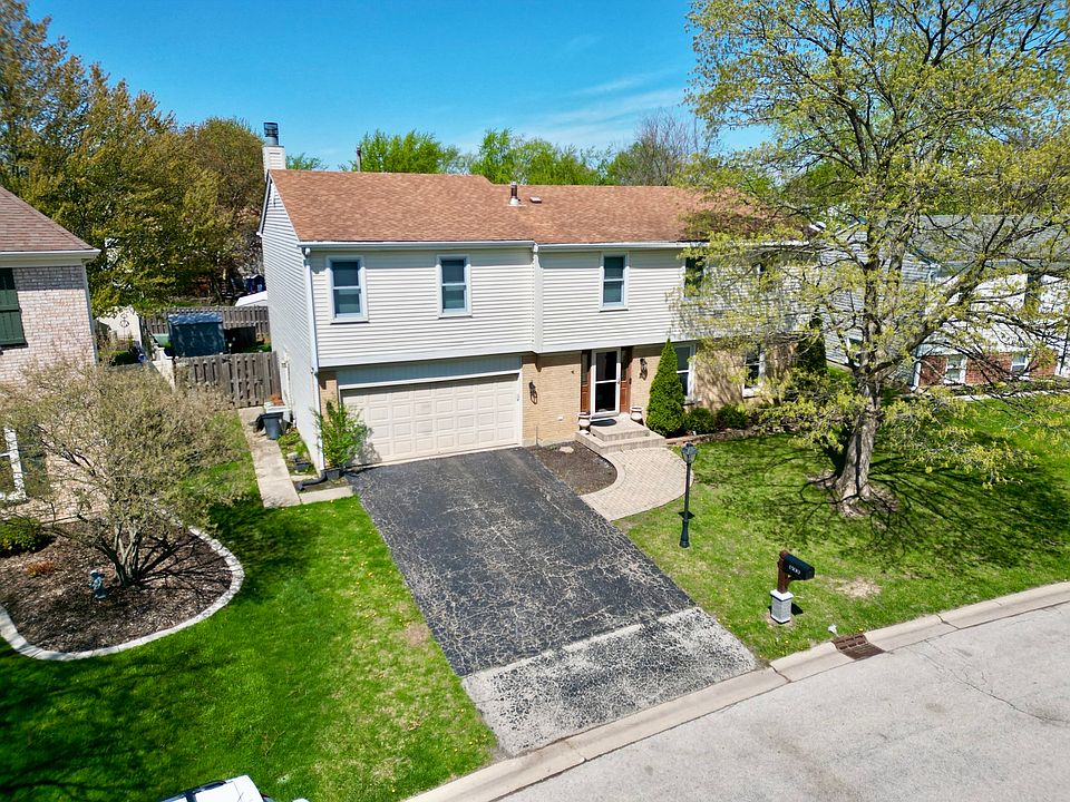 1st image of 1300 Pembrook Cir