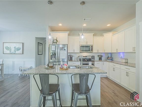 2nd image of 515 North Point Circle