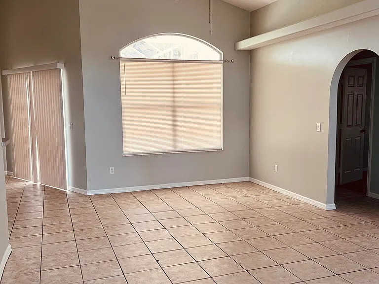 962 SW Kappa Ave — Photo 5